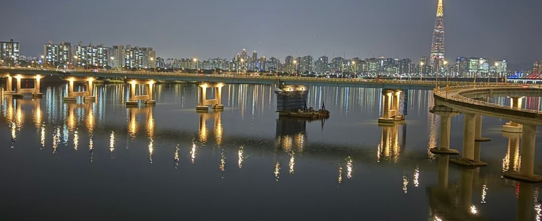Where Should You Stay in Seoul? A Simple Guide to Popular Neighborhoods